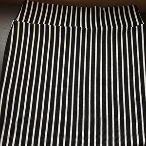Like new 2XL Lularoe Cassie pencil skirt